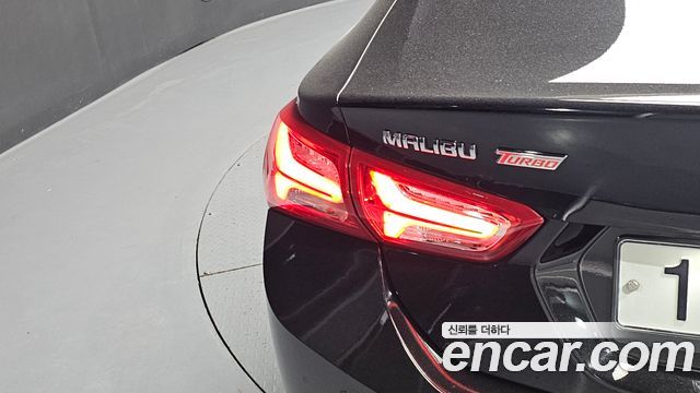 Chevrolet Malibu 2.0 Turbo Perfect Black 2019 — фото 23