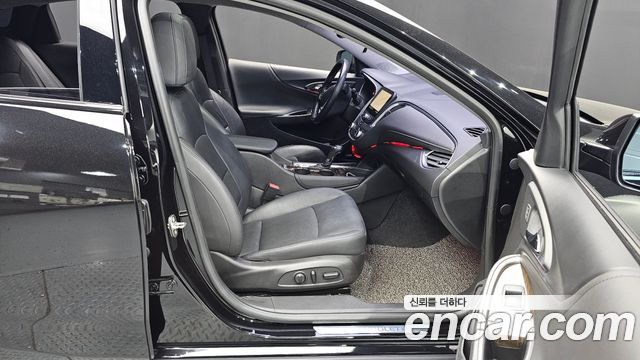 Chevrolet Malibu 2.0 Turbo Perfect Black 2019 — фото 26
