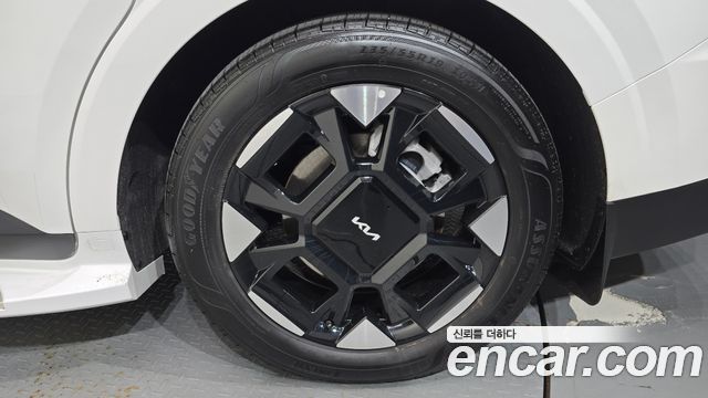 Kia Carnival (IV) Gasoline 9-Seater Hi Limousine (7-seater Limousine(Special vehicle) 2025 — фото 21