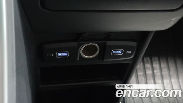 Hyundai Staria Cargo 5-Seater Modern 2022 — фото 12