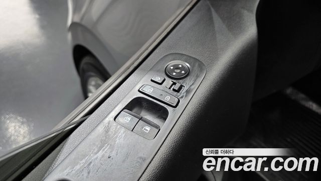Hyundai Staria Cargo 5-Seater Modern 2022 — фото 13