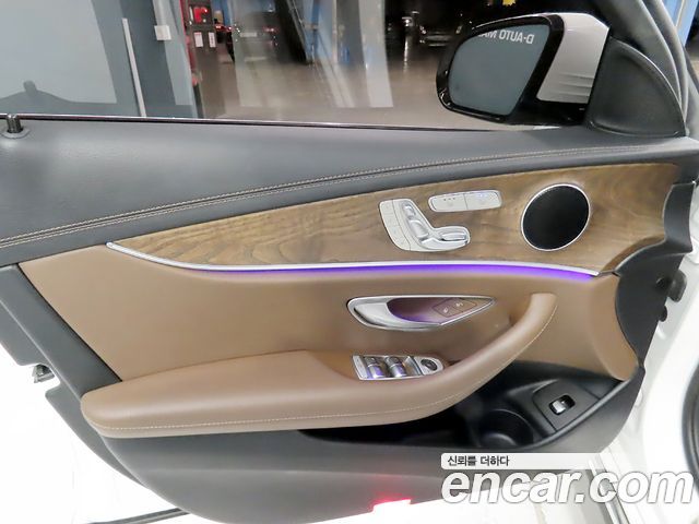 Mercedes-Benz E-Class (W213) E250 Exclusive 2022 — фото 17