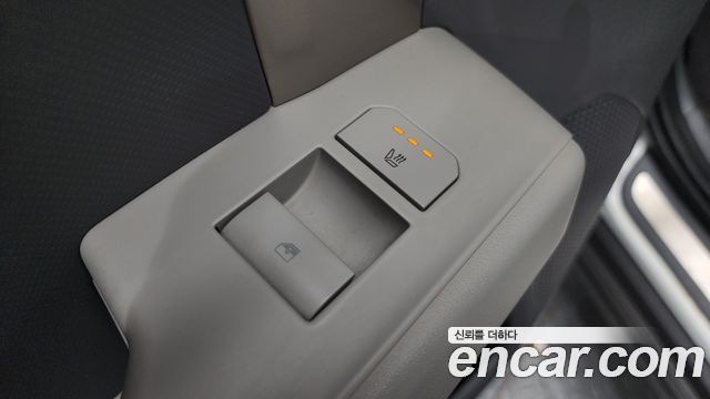 Kia EV3 Long Range 2WD Earth 2025 — фото 19