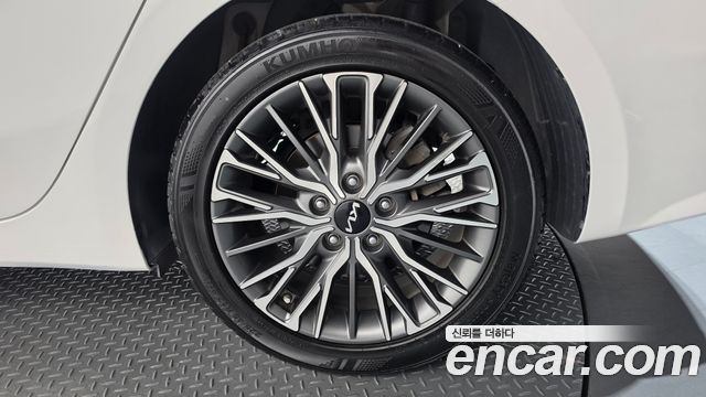 Kia K3 (II) 1.6 Prestige 2022 — фото 21