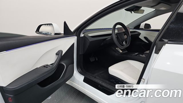 Tesla Model 3 RWD 2024 — фото 10