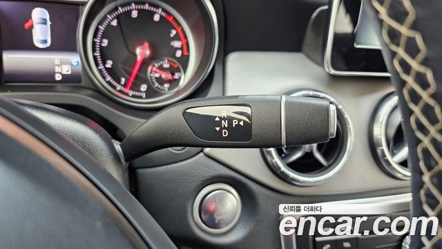 Mercedes-Benz CLA-Class (C117) CLA250 4MATIC 2018 — фото 9