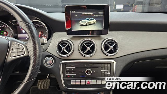 Mercedes-Benz CLA-Class (C117) CLA250 4MATIC 2018 — фото 13