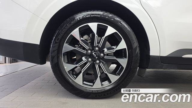 Kia Carnival (IV) Diesel 9-Seater Signature 2023 — фото 5