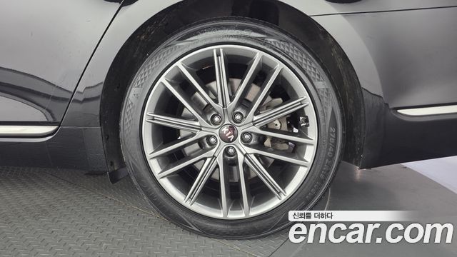 Kia K9 3.8 GDI AWD PlatinumⅡ 2020 — фото 21