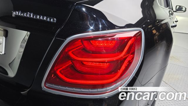 Kia K9 3.8 GDI AWD PlatinumⅡ 2020 — фото 23