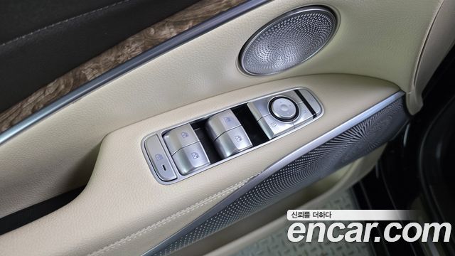 Kia K9 3.8 GDI AWD PlatinumⅡ 2020 — фото 28