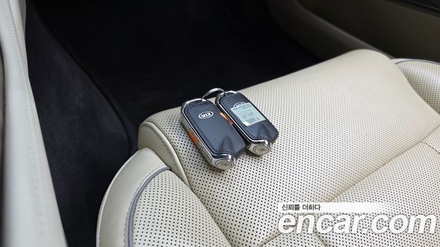 Kia K9 3.8 GDI AWD PlatinumⅡ 2020 — фото 30
