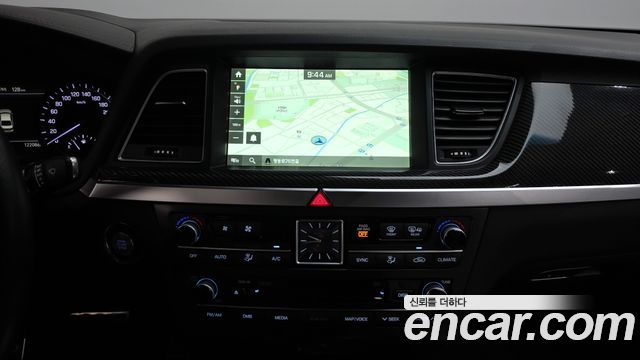 Genesis G80 3.3 T-GDI AWD Sport 2017 — фото 16