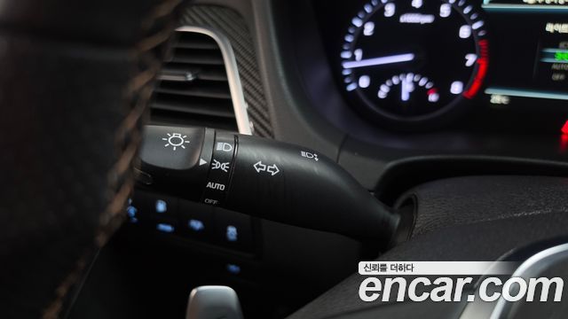 Genesis G80 3.3 T-GDI AWD Sport 2017 — фото 35