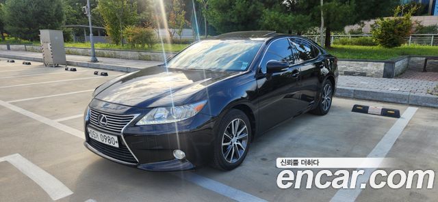 Lexus ES300h Executive XV60