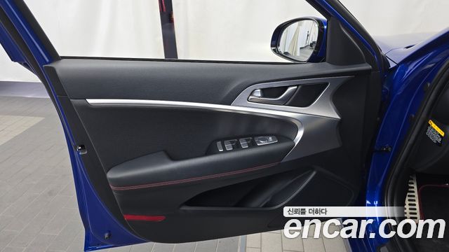 Genesis G70 2.0T Sport Package 2019 — фото 24