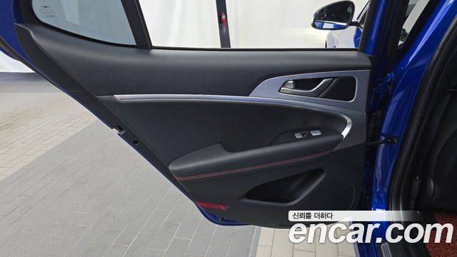 Genesis G70 2.0T Sport Package 2019 — фото 25