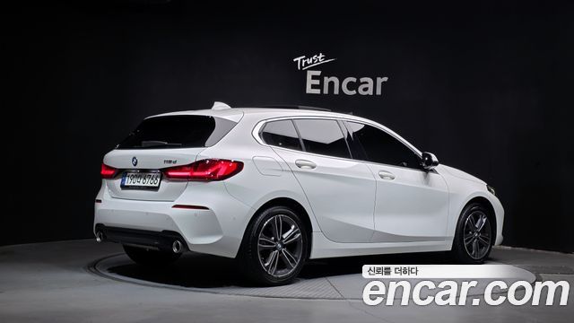 BMW 1 Series (F40) 118d Sport 2021 — фото 2