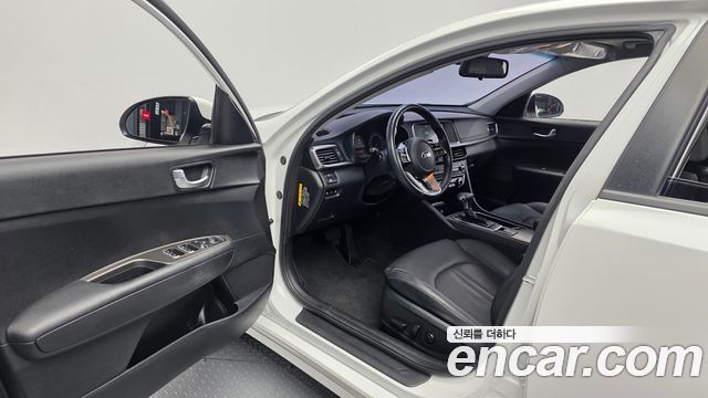 Kia K5 (II) 2.0 Prestige 2020 — фото 10