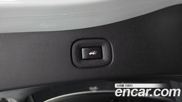 Renault Korea QM6 2.0 LPe LE 2WD 2023 — фото 20