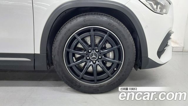 Mercedes-Benz GLA-Class (H247) GLA45 AMG 4MATIC+ 2023 — фото 5