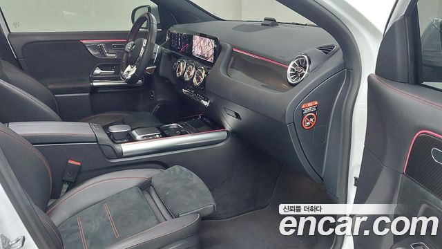 Mercedes-Benz GLA-Class (H247) GLA45 AMG 4MATIC+ 2023 — фото 9