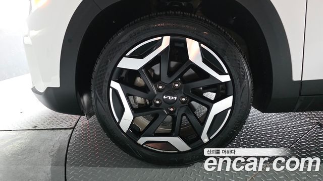 Kia Seltos Gasoline 2.0 2WD Signature 2023 — фото 5