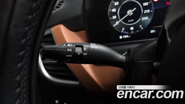 Kia Seltos Gasoline 2.0 2WD Signature 2023 — фото 17