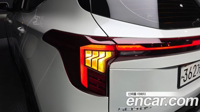 Kia Seltos Gasoline 2.0 2WD Signature 2023 — фото 23