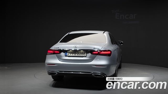 Mercedes-Benz E-Class (W213) E350 4MATIC Avantgarde 2022 — фото 4