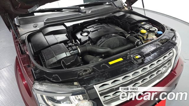 Land Rover Discovery 4 3.0 SDV6 SE 2016 — фото 6