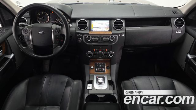 Land Rover Discovery 4 3.0 SDV6 SE 2016 — фото 7