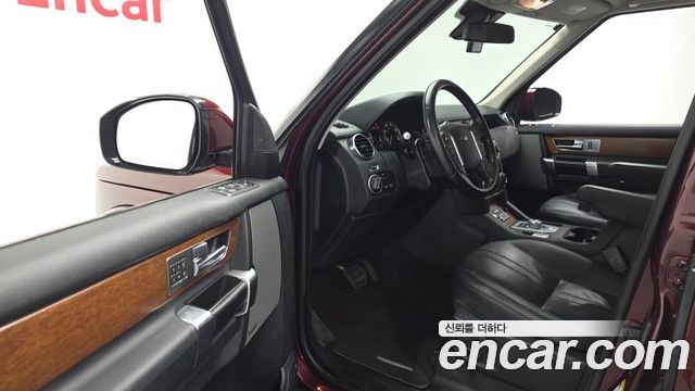 Land Rover Discovery 4 3.0 SDV6 SE 2016 — фото 10