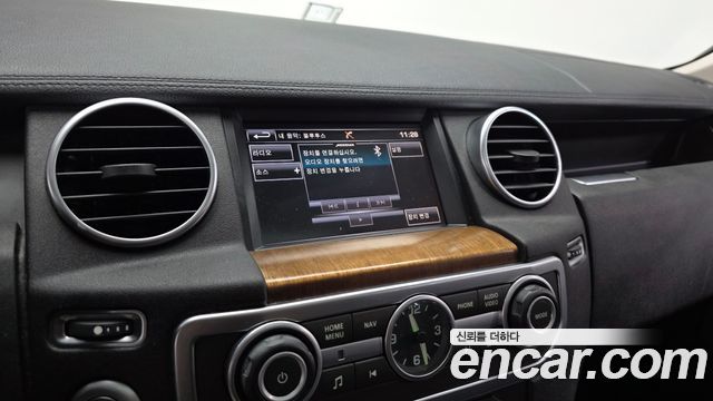Land Rover Discovery 4 3.0 SDV6 SE 2016 — фото 15