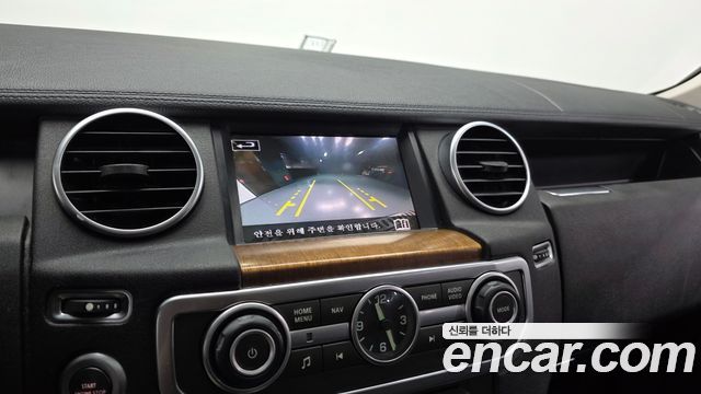 Land Rover Discovery 4 3.0 SDV6 SE 2016 — фото 16