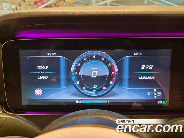 Mercedes-Benz E-Class (W213) E300 4MATIC Avnatgarde 2017 — фото 8