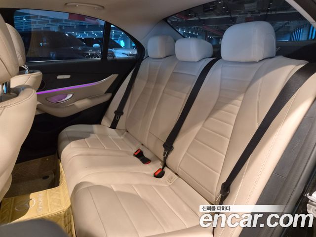Mercedes-Benz E-Class (W213) E300 4MATIC Avnatgarde 2017 — фото 16