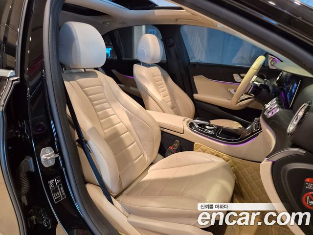 Mercedes-Benz E-Class (W213) E300 4MATIC Avnatgarde 2017 — фото 19