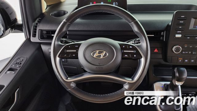 Hyundai Staria Tourer 11-Seater Modern 2022 — фото 12