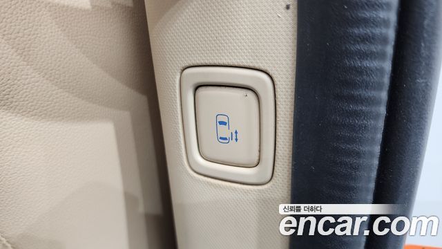 Hyundai Staria Tourer 11-Seater Modern 2022 — фото 18