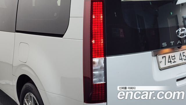 Hyundai Staria Tourer 11-Seater Modern 2022 — фото 23