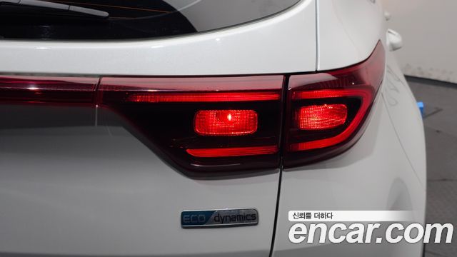 Kia Sportage The Bold Diesel 2.0 2WD Prestige 2019 — фото 23
