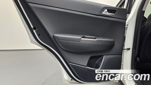 Kia Sportage The Bold Diesel 2.0 2WD Prestige 2019 — фото 25