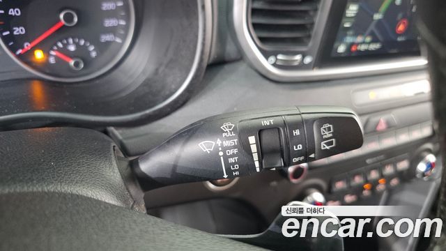 Kia Sportage The Bold Diesel 2.0 2WD Prestige 2019 — фото 30