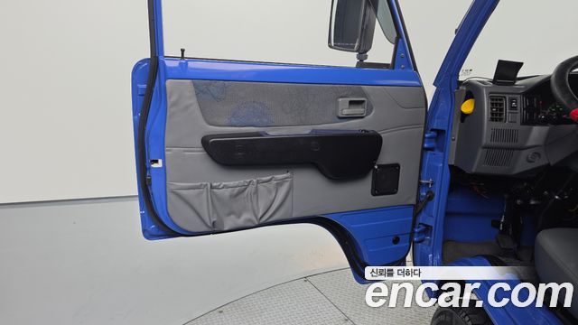 Chevrolet Damas 2-Seater Panel-Van DLX 2017 — фото 24