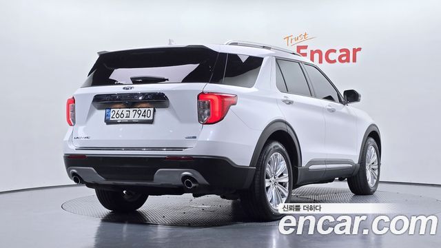 Ford Explorer (VI) 2.3 LimIted 4WD 2020 — фото 2