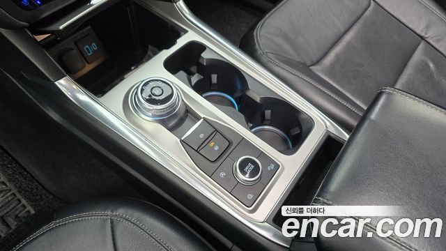 Ford Explorer (VI) 2.3 LimIted 4WD 2020 — фото 9