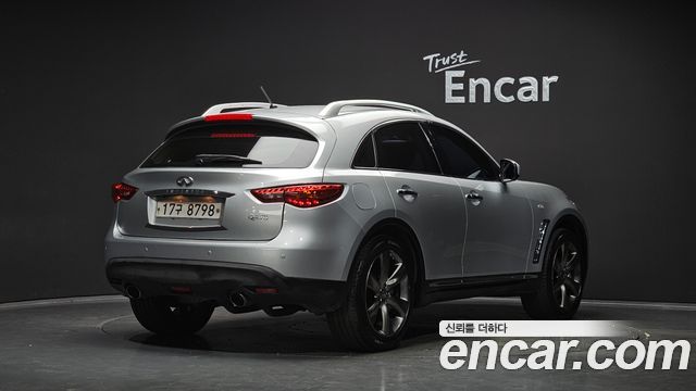 Infiniti FX30d 3.0 S51 2012 — фото 2