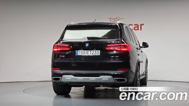 BMW X5 (G05) xDrive 40i xLine 2023 — фото 4