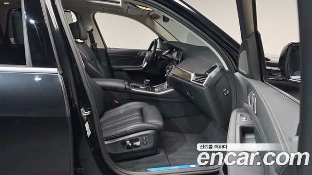 BMW X5 (G05) xDrive 40i xLine 2023 — фото 11